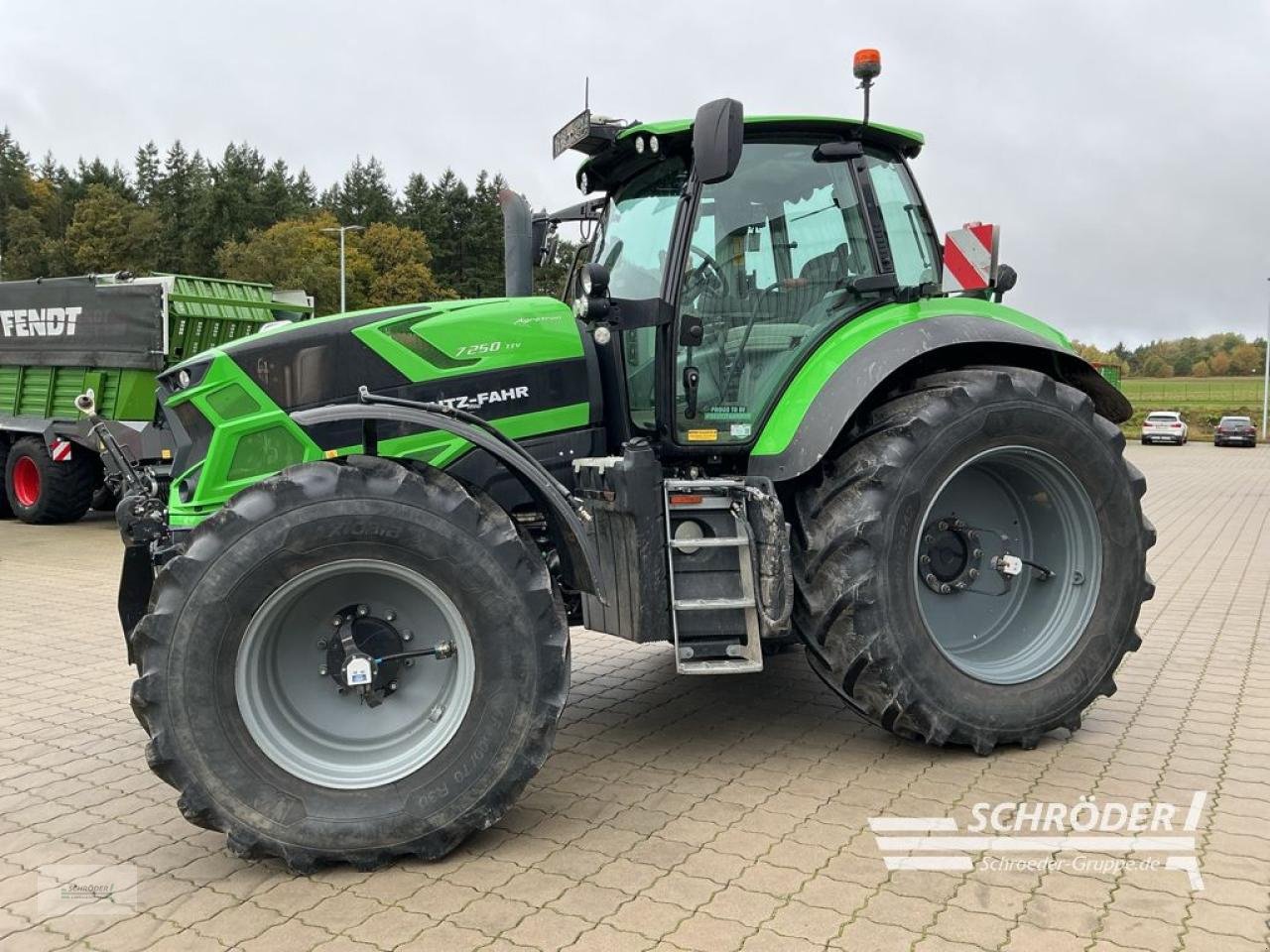 Traktor типа Deutz-Fahr AGROTRON 7250 TTV | RTK, Gebrauchtmaschine в Hemmoor (Фотография 11)
